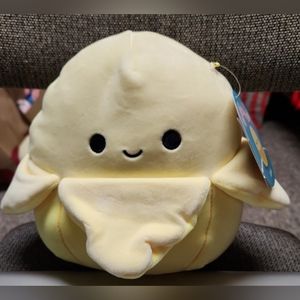 8" Junie the Banana Squishmallow
